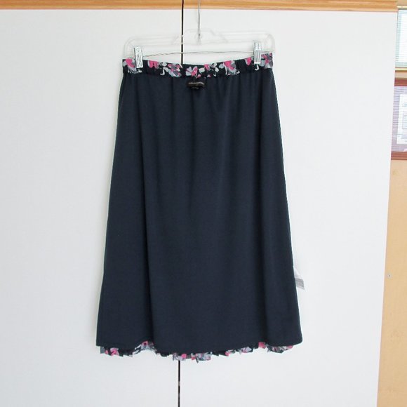 Banana Republic Comfy Pleated Floral Midi Skirt - Picture 6 of 8